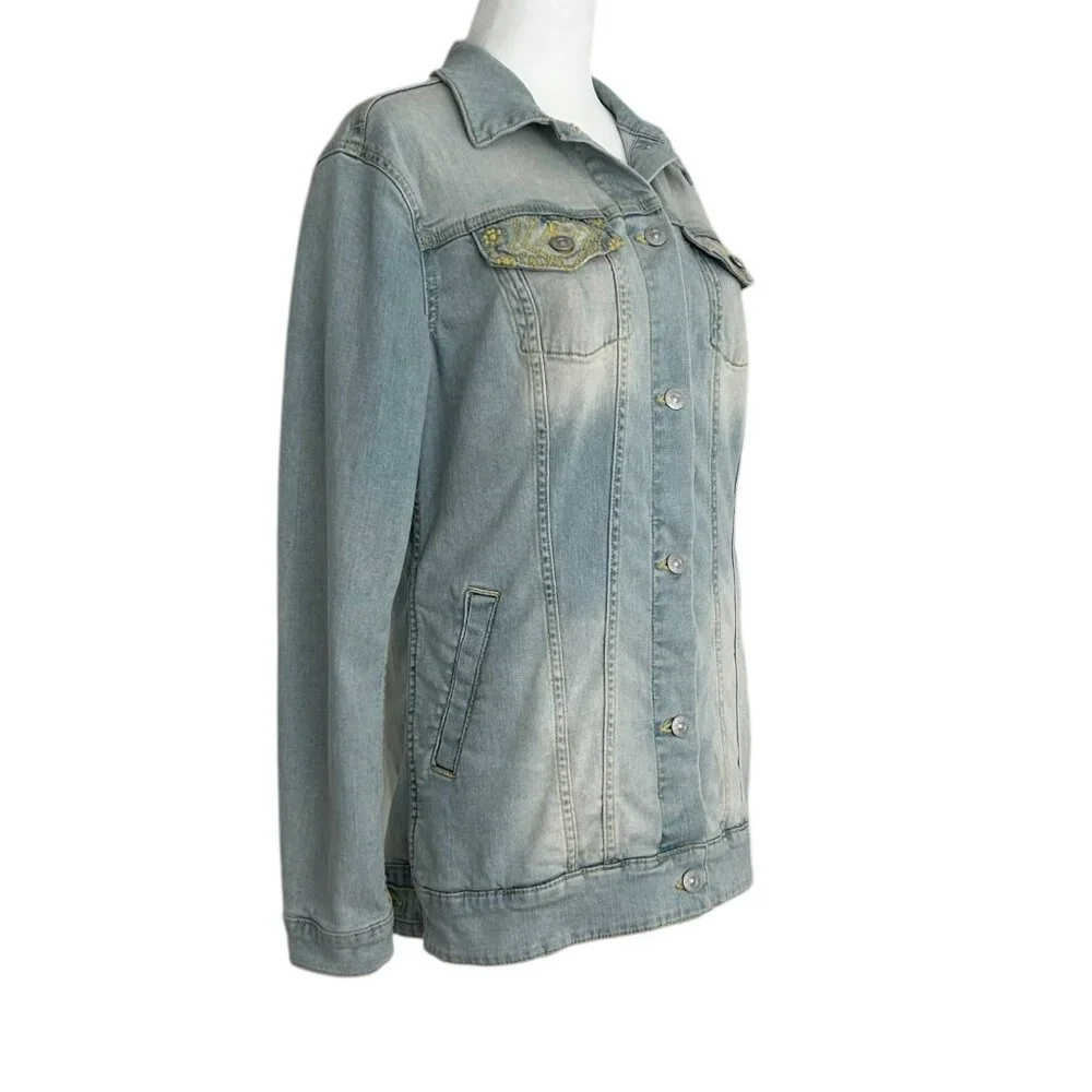 LuLaRoe Jaxon Light Wash Embroidered Denim Jacket (S)